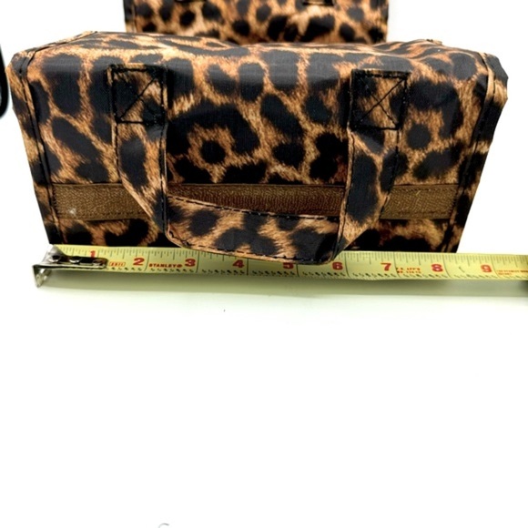 NWOT JM NEW YORK Leopard Print Roll Up Travel Toiletry/Makeup with 2 handles Bag - Picture 9 of 10